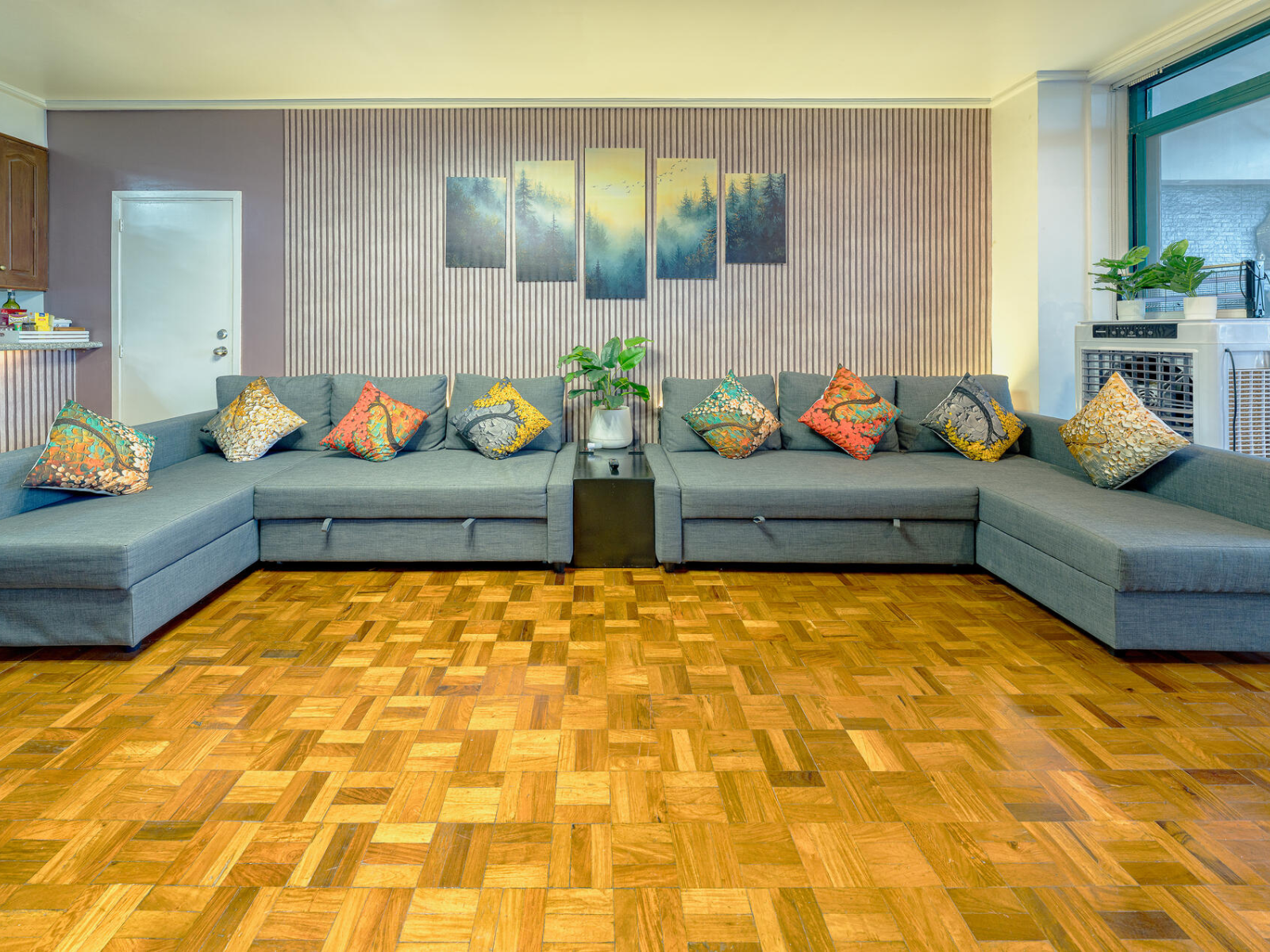 The Presentation Room