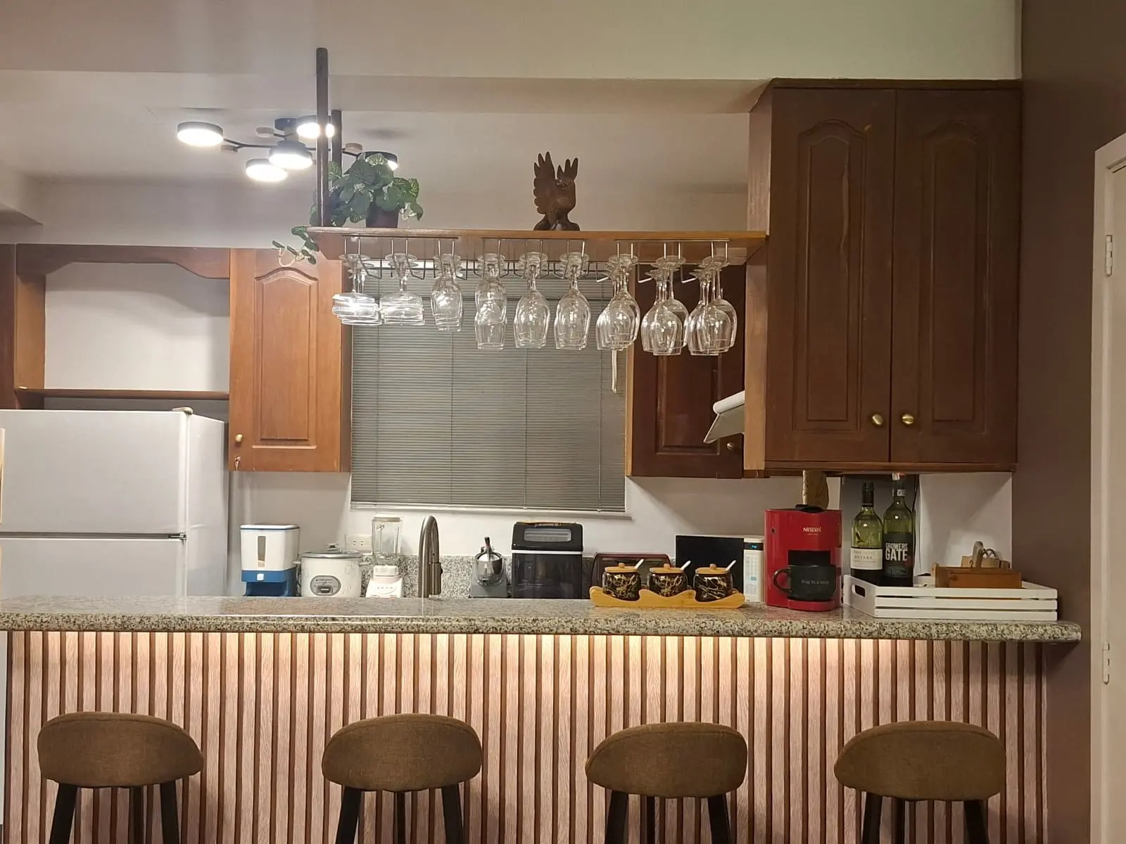 The Kitchen & Bar